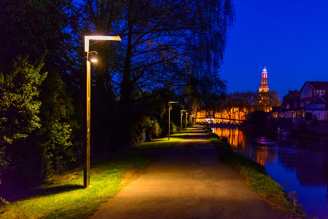 Smart Street Lighting and Environmental Stability