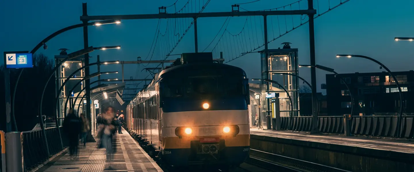 Smart Lighting for Train Stations & Railway Yards - Arnhem